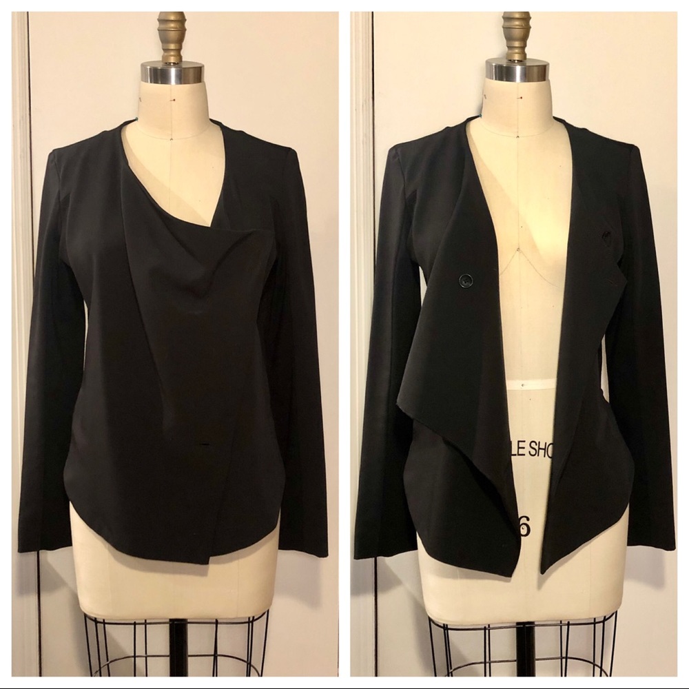 Jessica Simpson drape front high low blazer, M